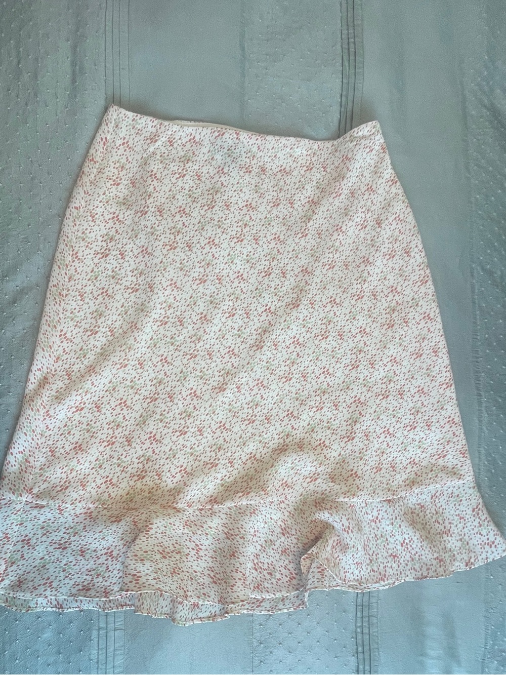 Ann Taylor Loft Floral Ruffle Crepe Hem Skirt size 10 - Picture 3 of 7